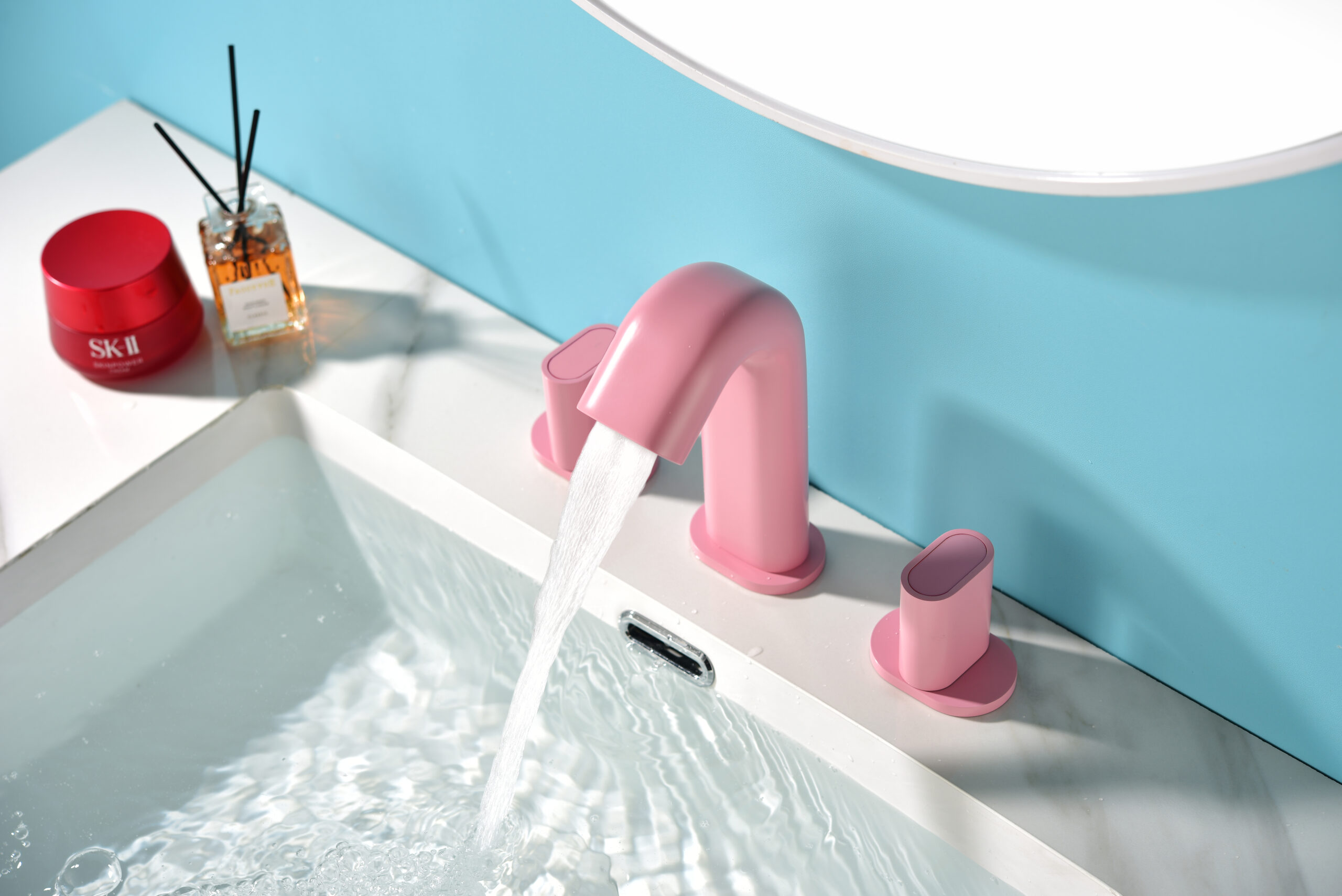 HomeShow Meng Series pink basin faucet, adorable design, affectionate water flow, whimsical bathroom setting