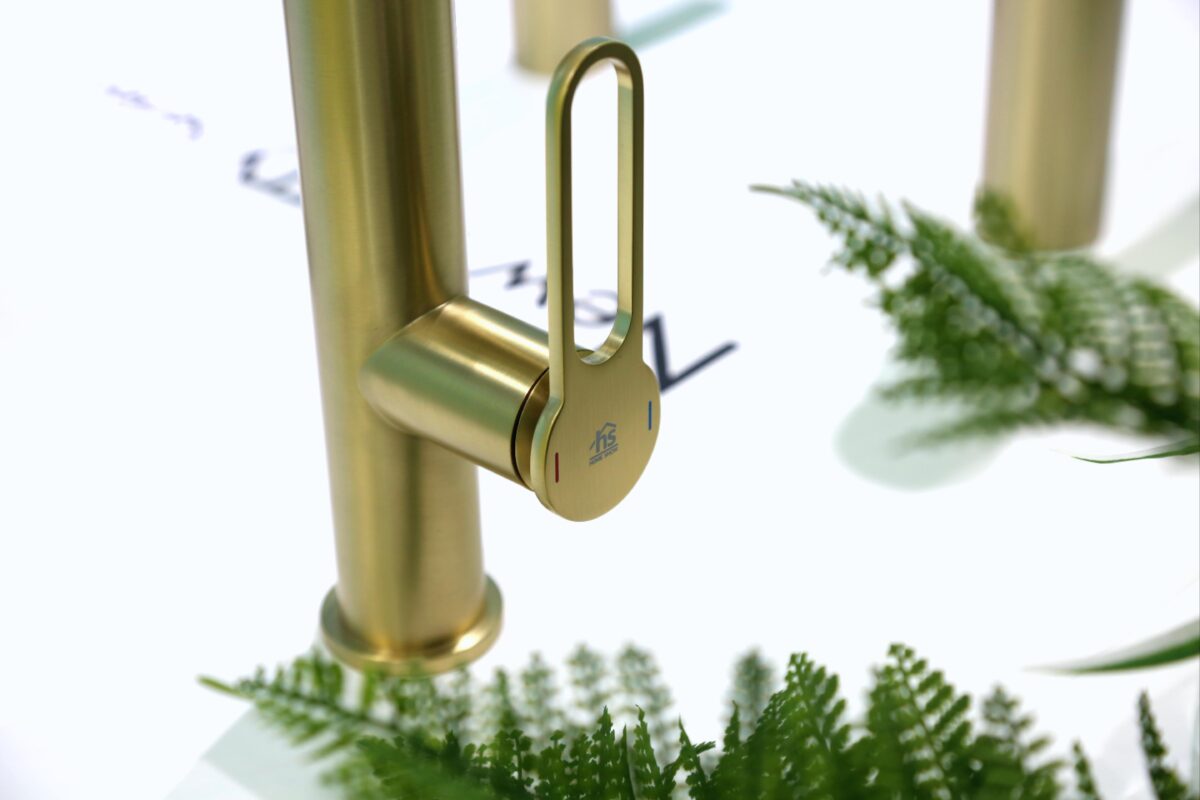 Homeshow Runway Series Gold Faucets – Sleek Metallic Bathroom Fixtures